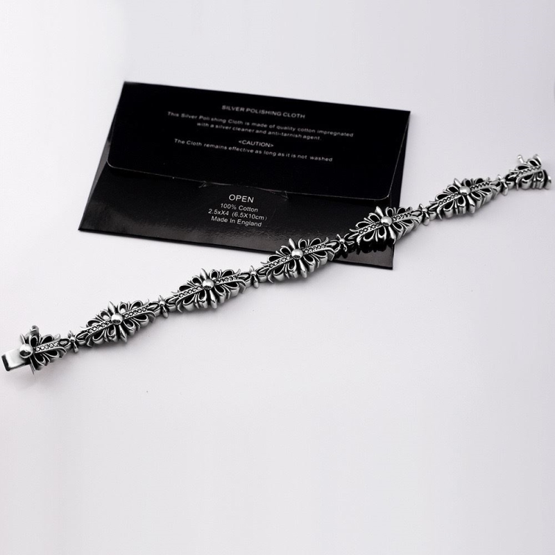 Ch**me He**ts bracelets